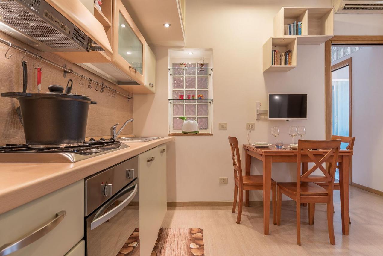 רומא Coronari Central Apartment מראה חיצוני תמונה